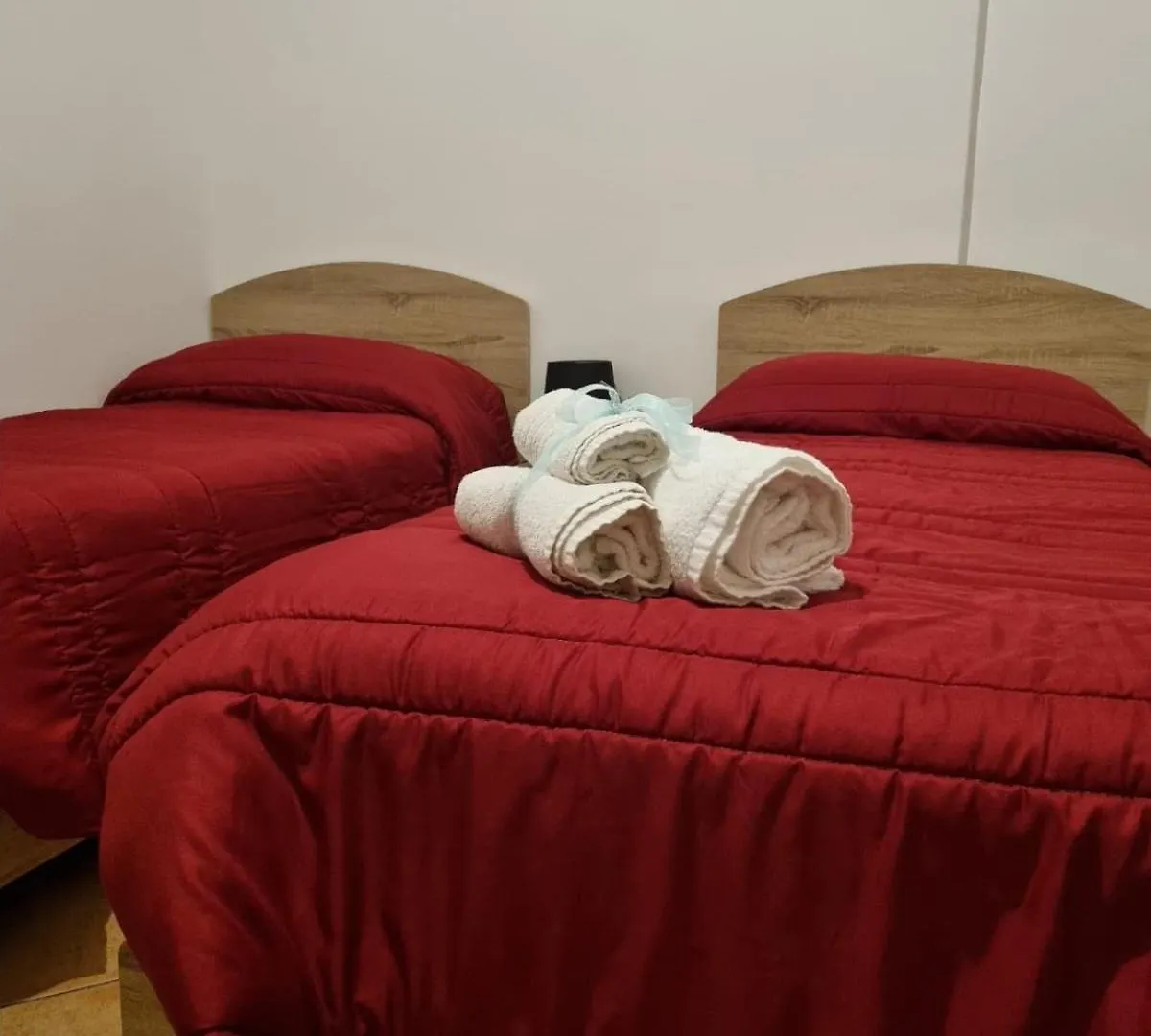 Le Stanze Di Aurora Panzió Palermo Olaszország