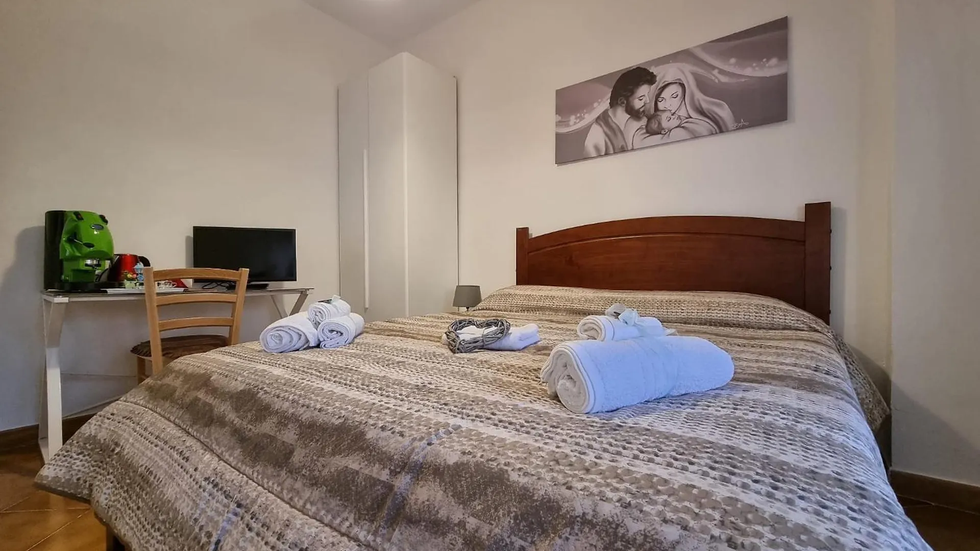 Bed and Breakfast Le Stanze Di Aurora Palermo 0*,  Italia